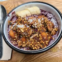 Acai bowl at Wild & The Moon - rue Charlot in Paris