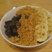 Acai bowl at Almalibre Acai Bar in Valencia