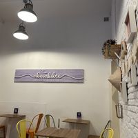 Inside look  at Almalibre Acai Bar in Valencia