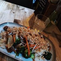 Pad Thai mit Seitan at Tata Restaurant in Vienna