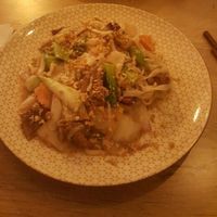 Pad Thai with Seitan at Tata Restaurant in Vienna