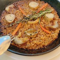 Paella con “ostras"  at Teresa Carles in Lleida