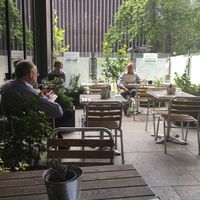 Outdoor eating at Mildreds - Kings Cross in North London