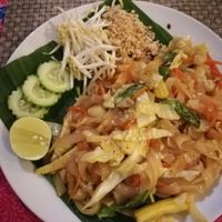 Vegan pad thai at Prava Bar in Koh Samui