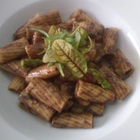 Pasta with mushrooms sauce and a bit of asparagus. Quite simple but pretty good! at Seitan Urban Bistro in Lima
