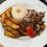  at Seitan Urban Bistro in Lima