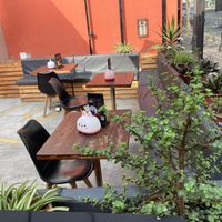 outdoor seating at Seitan Urban Bistro in Lima