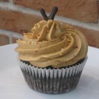 Vegan chocolate peanut butter cupcake at Sweet Life American Bakery and Specialty Coffee Bar in Krakow