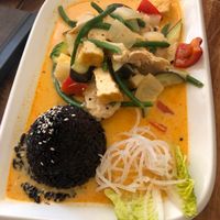 Black-rice chicken - imitat curry at Zen House in Berlin