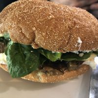 Bocadillo de setas con espinacas #Veganuary at La Alpargata in Madrid