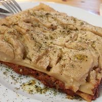 Lasaña at La Alpargata in Madrid