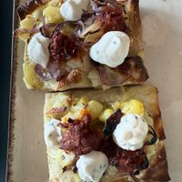 Potato and jackfruit pizzaa  at MADENITALY in Copenhagen