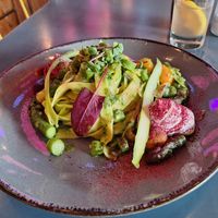 Selbstgemachte Pasta mit Spargel und Bärlauchpesto at MADENITALY in Copenhagen