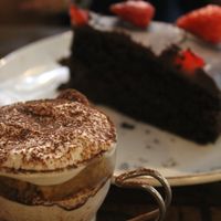 Tiramisu and cake at MADENITALY in Copenhagen