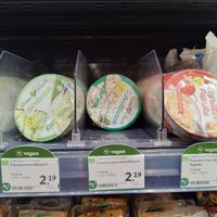 Vegane Aufstriche at denn's Biomarkt in Karlsruhe