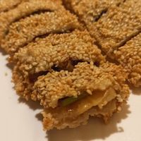 Sesame crispy rolls at Ye Bo Zhai in Beijing