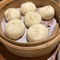 Vegetable steamed buns  at Ye Bo Zhai in Beijing