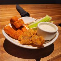 Vegan wings at Yard House in Indianapolis