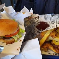 Whoop-ass burger and fries at Vegan Hero in Paris
