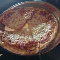 Daiya pizza at Disneyland - Alien Pizza Planet in Anaheim