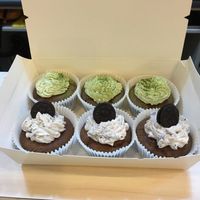 yummy cupcakes at Blue Bistro SG Cafe in Central Singapore