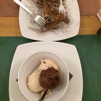 chocolate hazelnut pie, peanut and chocolate gelato (vegan!) at Bio e Te in Siena