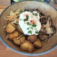 Mushroom & potato bowl. at Zwei und Zwanzig in Geisenheim