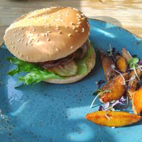 Burger at Aparaat in Tartu