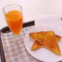 Vegan bikini (ham/cheese) & fresh OJ at Crois-Sants in Barcelona