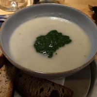Blumenkohl Suppe mit Bärlauch Pesto at Steffenhagen in Dresden