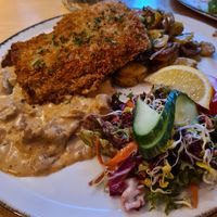 Schnitzel mit Tagesempfehlung at Steffenhagen in Dresden