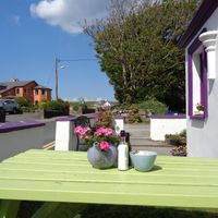 lovely outdoor seats at Doolin Cafe in Doolin