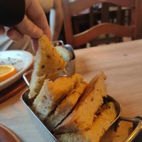The garlic bread, on regular menu they use vegan butter always at O Forno in Calheta
