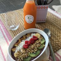 Açaí-berry smoothiebowl with a health-kick at Vegan & Raw in Mallorca