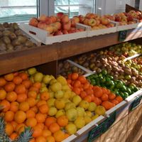 Fresh fruits at Biofrade - A Loja da Horta in Parede