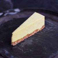 Vegan raw yuzu cheesecake at Souls in Copenhagen