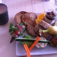 Regular brunch plate with hot cocoa - the plate can also be ordered as a gluten-free option. at Souls in Copenhagen