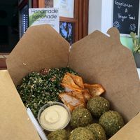 With the opening hours at FalafeLand in Santorini