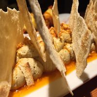 spicy hummus with popadums at El Maderal in Barcelona