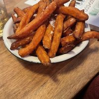 Süsskartoffelpommes  at Halifax Burgers - Larsbjornsstaede in Copenhagen