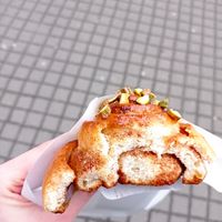 cinnamon roll at Bez Jaj in Poznan