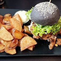 Burger "Hades" at Universum in Hannover