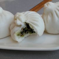 Baozi (dumplings) with vegetable filling at GōngDé Lín - Godly - Metro City in Shanghai