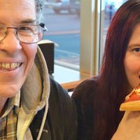 Steve and Sarah at Nick's
eating vegan pizza at Nick's Pizza in Glassboro
