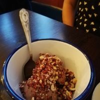 Chocolate mousse with raspberry and hazelnut crumble at WILD in Antwerpen