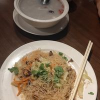 homestyle noodles and herb soup at Hui Tien Vegetarian in Taipei