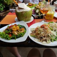 sweet and sour tofu and fried noodles at Piccolo Thai Food & Wine in Isola Del Giglio