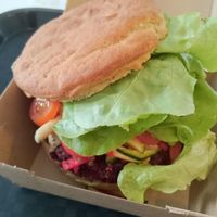vegan gluten free burger at Green by Laurence in Annecy
