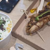 Philly Hot dog and mac&cheese at Vegan Love in Budapest