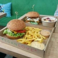 BBQ Tofu Steak and Mexican burgers at Vegan Love in Budapest